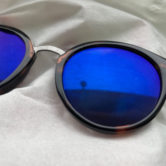 Guess Designer Sunglasses gf0305 - Picture 6 of 7